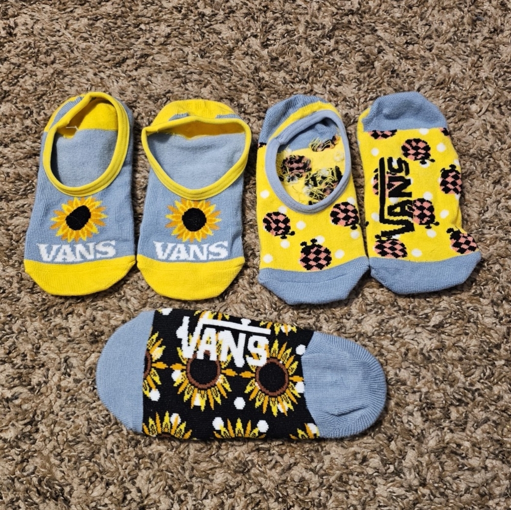 Girls Youth Toddler To Sz 12 Youth VANS 3 Pairs Of No Show Socks!